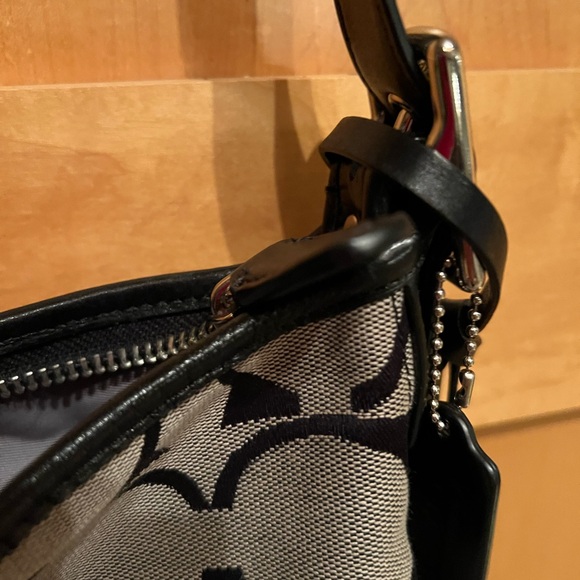 Coach Black and Gray Signature Shoulder Bag - Picture 9 of 11